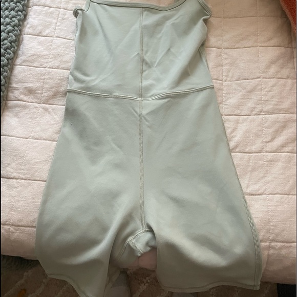 aritzia divinity romper NEVER WORN BEFORE - Picture 4 of 4